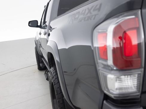 Used 2021 Toyota Tacoma TRD Sport image 13