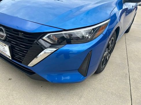 Used 2025 Nissan Sentra SV FWD image 4