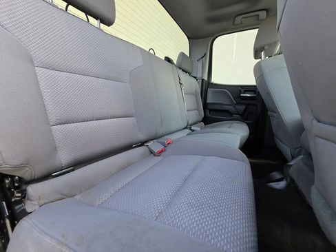 Used 2016 Chevrolet Silverado 1500 Custom w/ Custom Convenience Package RWD image 15