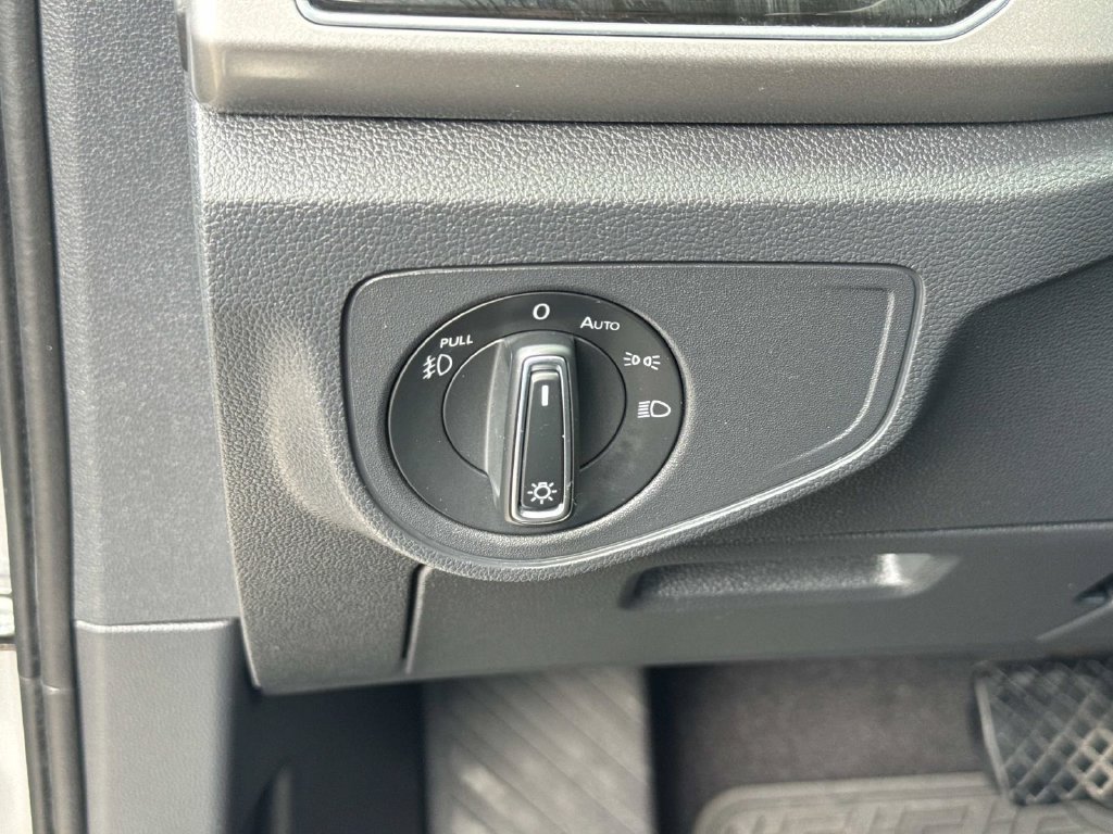 Used 2019 Volkswagen Atlas SEL Premium AWD/4WD image 22