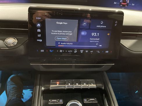 New 2024 Lincoln Nautilus Reserve w/ Equipment Group 202A image 23