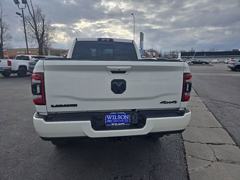 Used 2022 RAM 2500 Laramie w/ Night Edition image 6