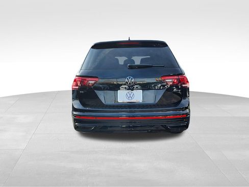 Certified 2024 Volkswagen Tiguan SE R-Line AWD/4WD image 6