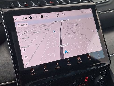 Used 2025 Jeep Grand Cherokee L Limited w/ Black Appearance Package image 19