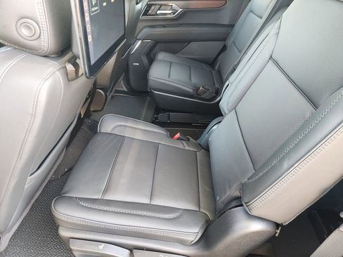 New 2026 GMC Yukon Denali w/ Denali Reserve Package RWD image 20