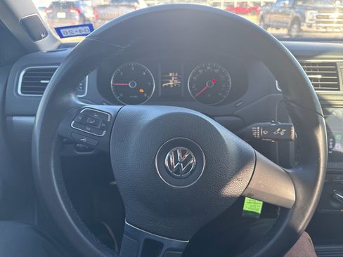 Used 2014 Volkswagen Jetta TDI image 11
