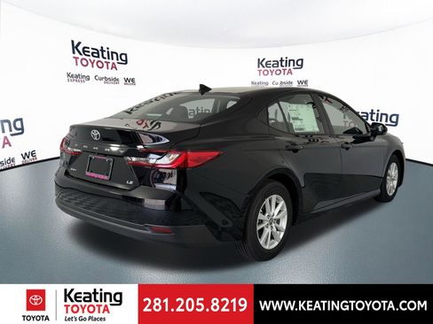 Used 2026 Toyota Camry LE FWD image 14