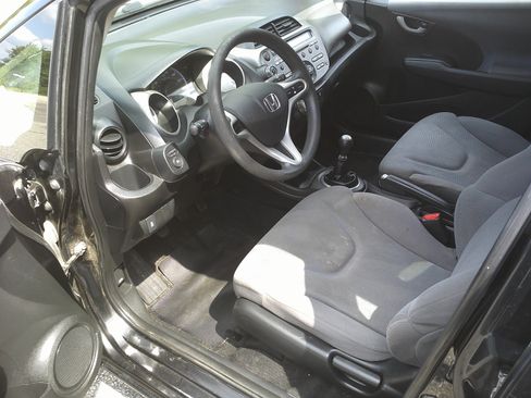 Used 2013 Honda Fit image 9