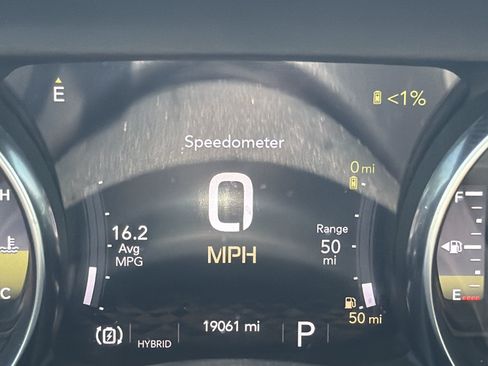 Used 2023 Jeep Wrangler Unlimited Sahara w/ Cold Weather Group AWD/4WD image 15
