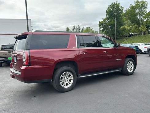 Used 2019 GMC Yukon XL SLT w/ Open Road Package AWD/4WD image 6