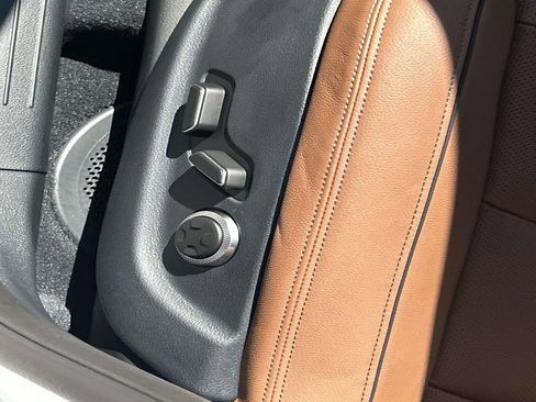 New 2026 Genesis GV70 2.5T Advanced image 16