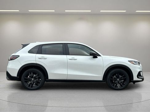 New 2027 Honda HR-V Sport image 6