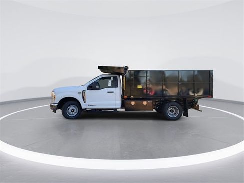 New 2024 Ford F350 XL w/ XL Chrome Package image 4