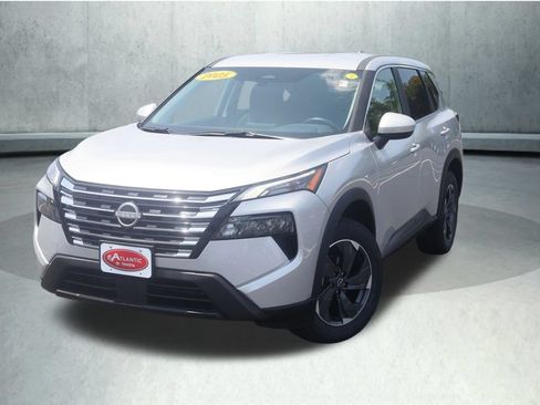 Used 2025 Nissan Rogue SV AWD/4WD image 21