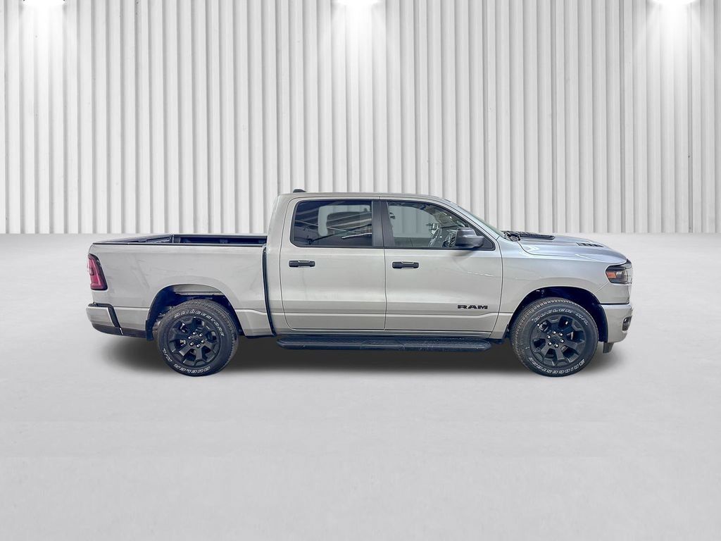 New 2026 RAM 1500 Express AWD/4WD image 3