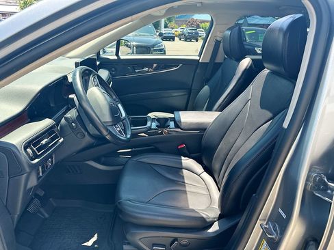 Certified 2023 Lincoln Nautilus Reserve w/ Equipment Group 201A AWD/4WD image 8