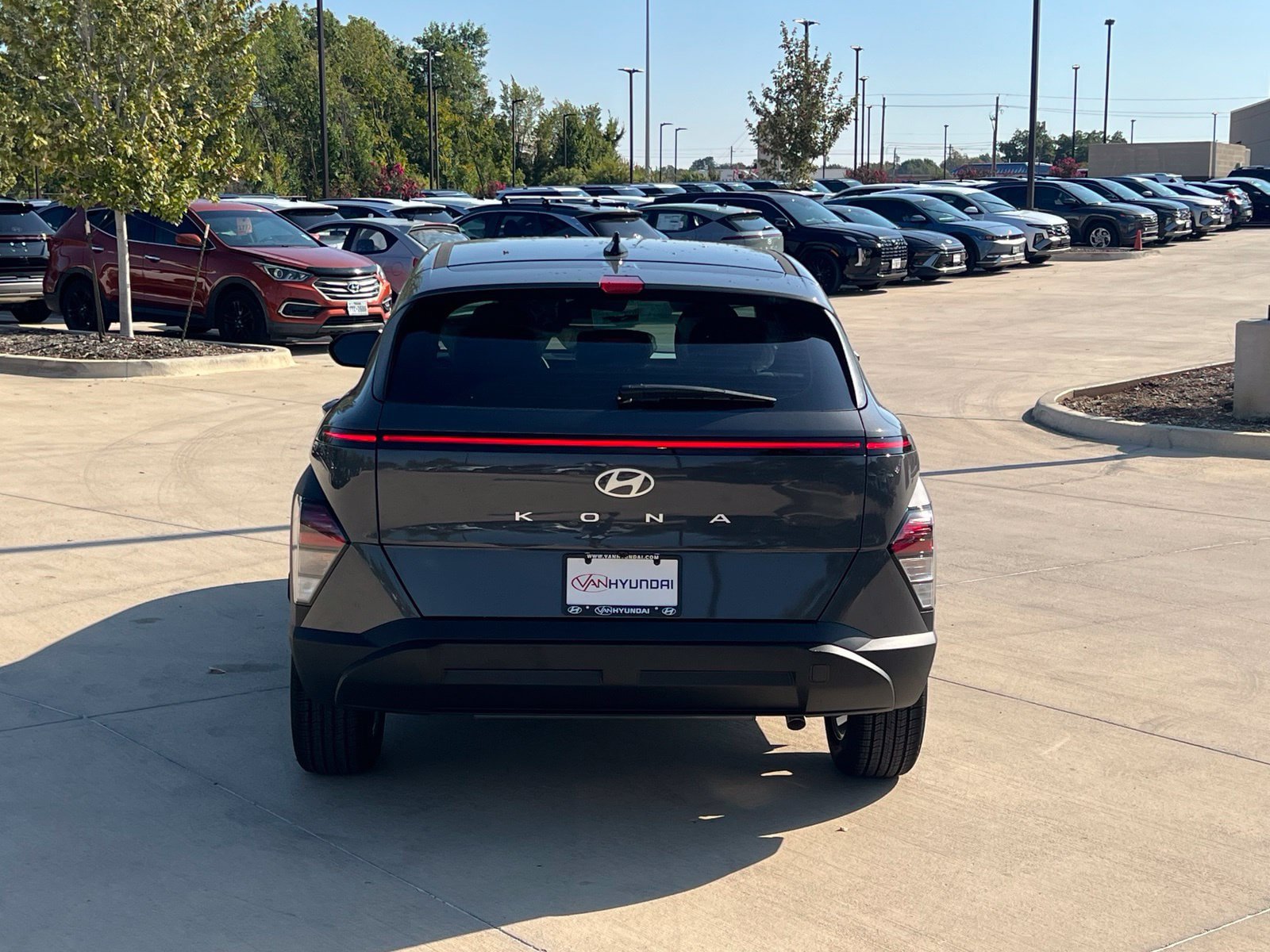 New 2027 Hyundai Kona SE FWD image 10