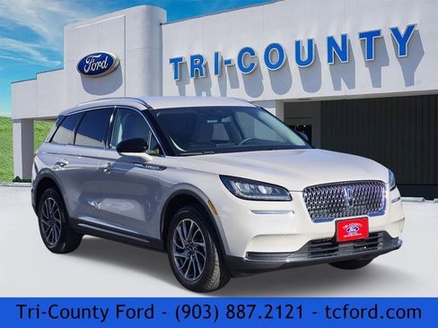 Used 2022 Lincoln Corsair FWD w/ Equipment Group 101A image 1