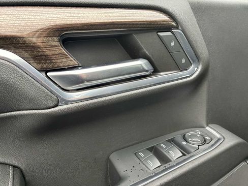 Used 2024 Chevrolet Silverado 1500 LT image 23