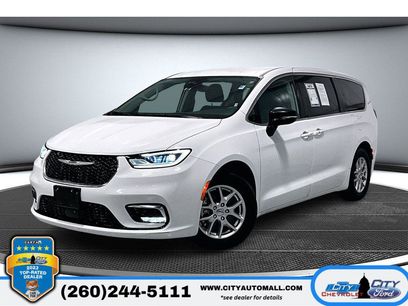 Used 2024 Chrysler Pacifica Touring-L