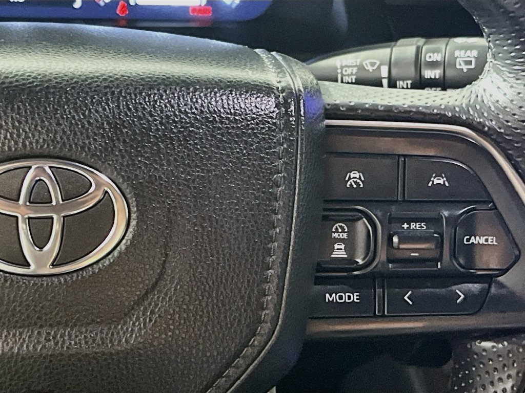 Used 2025 Toyota 4Runner TRD Off-Road AWD/4WD image 17