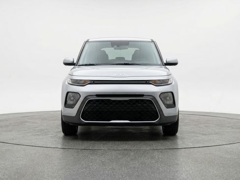 Used 2025 Kia Soul LX w/ LX Technology Package image 1