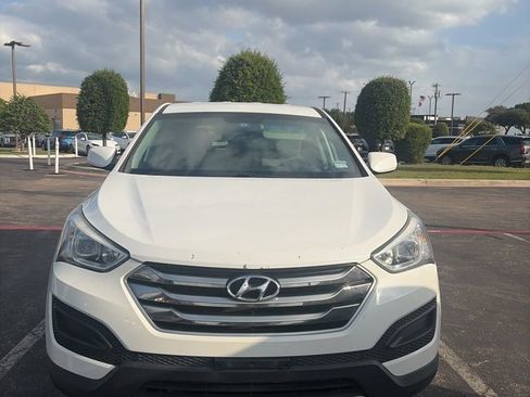 Used 2016 Hyundai Santa Fe Sport FWD image 2