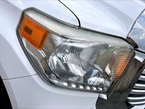 Used 2014 Toyota Tundra Limited image 26