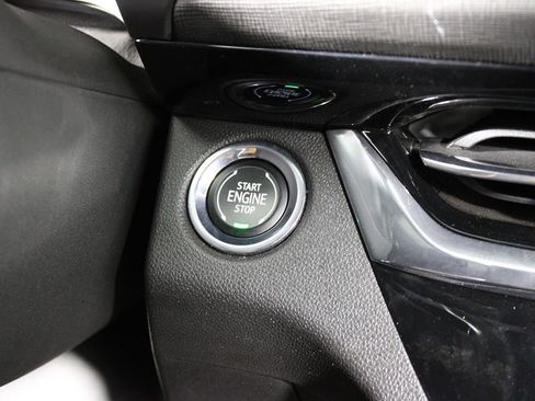 Used 2025 Buick Envista Sport Touring FWD image 19