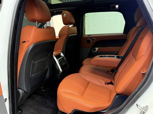 Used 2014 Land Rover Range Rover Sport Supercharged image 11
