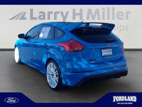 Used 2017 Ford Focus RS AWD/4WD image 3