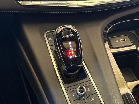 Used 2023 Cadillac Escalade ESV Sport w/ Touring Package AWD/4WD image 29