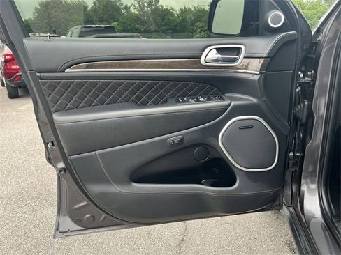 Used 2019 Jeep Grand Cherokee Summit image 22