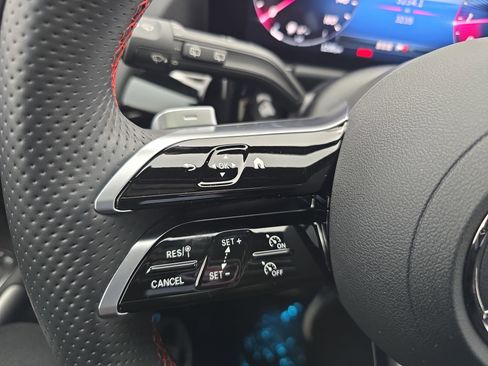 Used 2025 Mercedes-Benz GLA 250 GLA 250 image 17