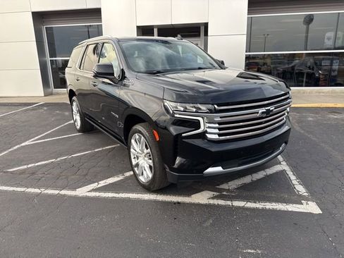 Used 2021 Chevrolet Tahoe High Country w/ Premium Package image 8