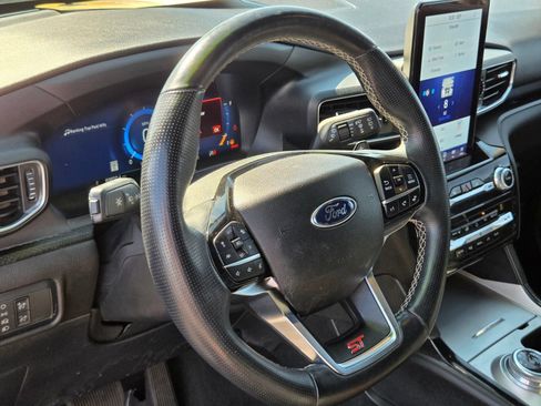 Certified 2021 Ford Explorer ST w/ Equipment Group 401A AWD/4WD image 20
