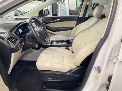 Used 2020 Ford Edge Titanium AWD/4WD image 14