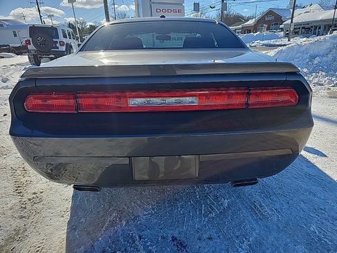 Used 2014 Dodge Challenger SXT w/ Super Sport Group (SS/T) image 13
