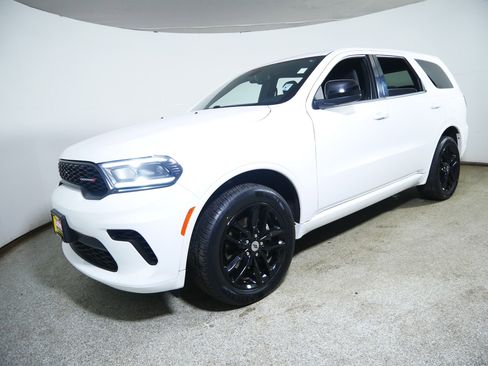 Used 2023 Dodge Durango GT image 3