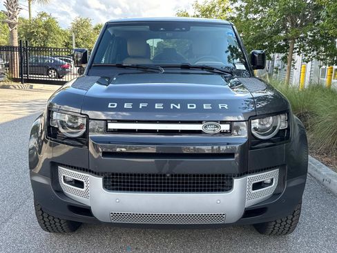 New 2025 Land Rover Defender 110 S image 8