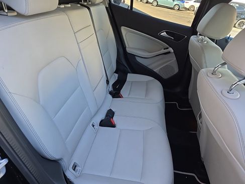 Certified 2018 Mercedes-Benz GLA 250 4MATIC image 12