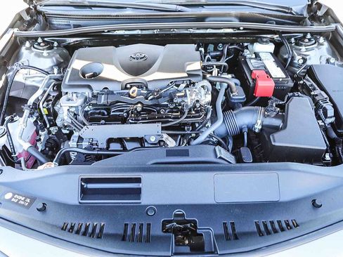 Used 2024 Toyota Camry SE image 26