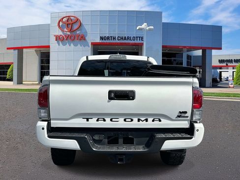 Used 2023 Toyota Tacoma TRD Off-Road w/ TRD Premium Off Road Package AWD/4WD image 7
