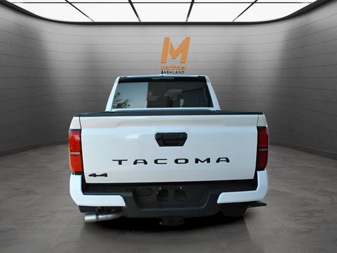 New 2026 Toyota Tacoma SR5 AWD/4WD image 3