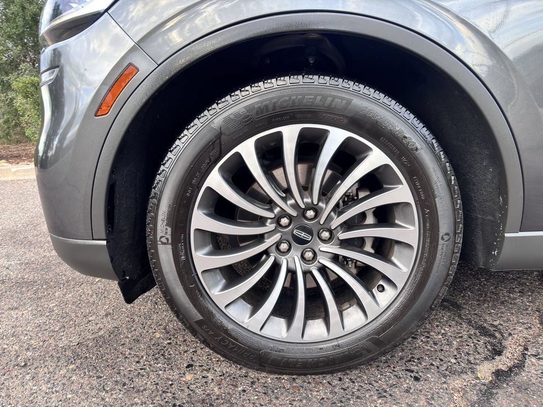 Used 2020 Lincoln Aviator Reserve RWD image 14