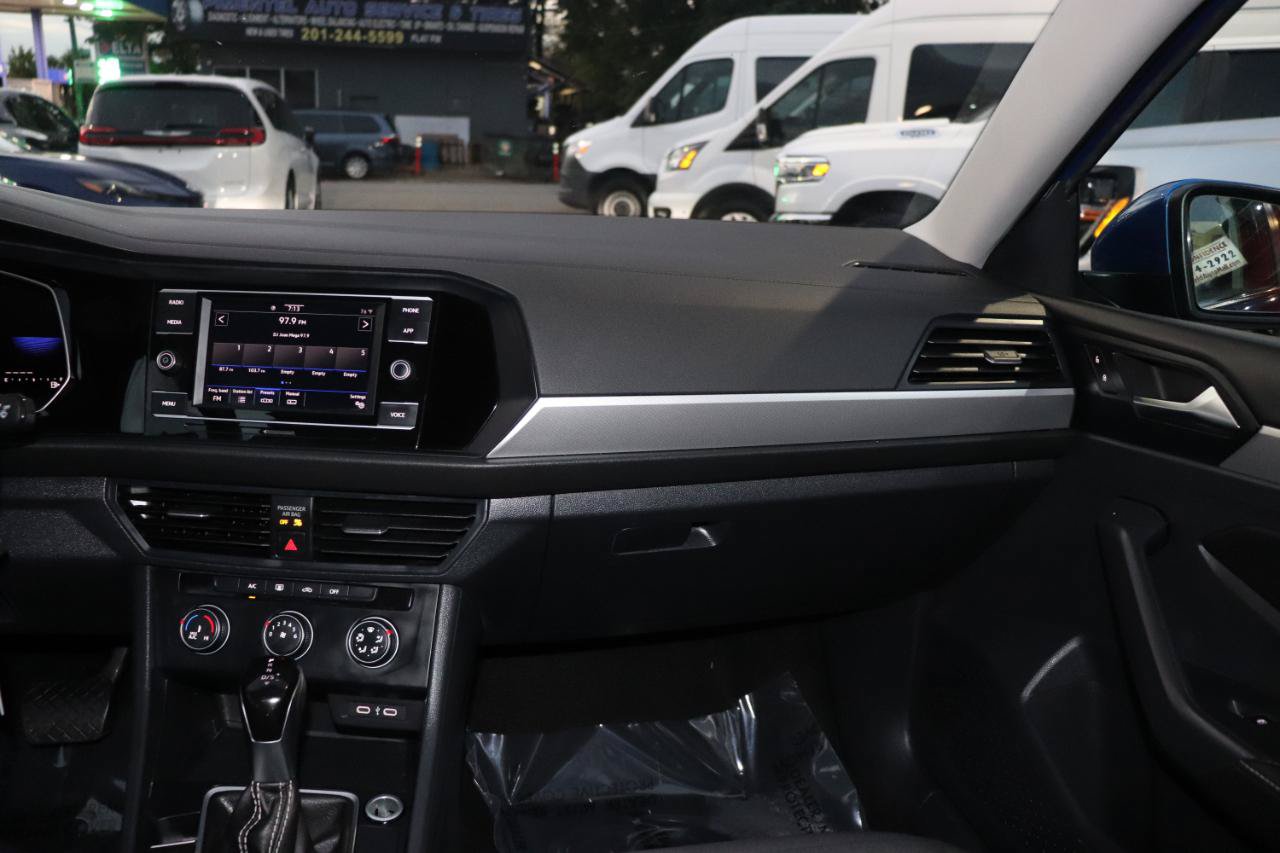 Used 2024 Volkswagen Jetta S FWD image 18
