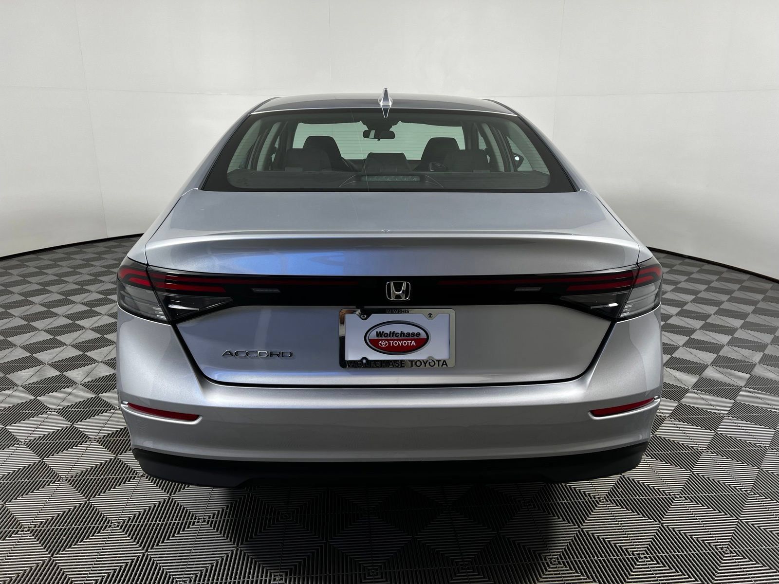 Used 2024 Honda Accord EX image 6