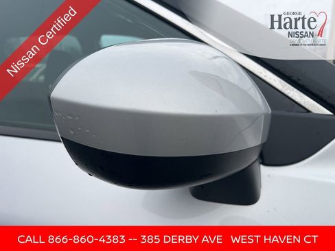 Certified 2025 Nissan Rogue SV image 11