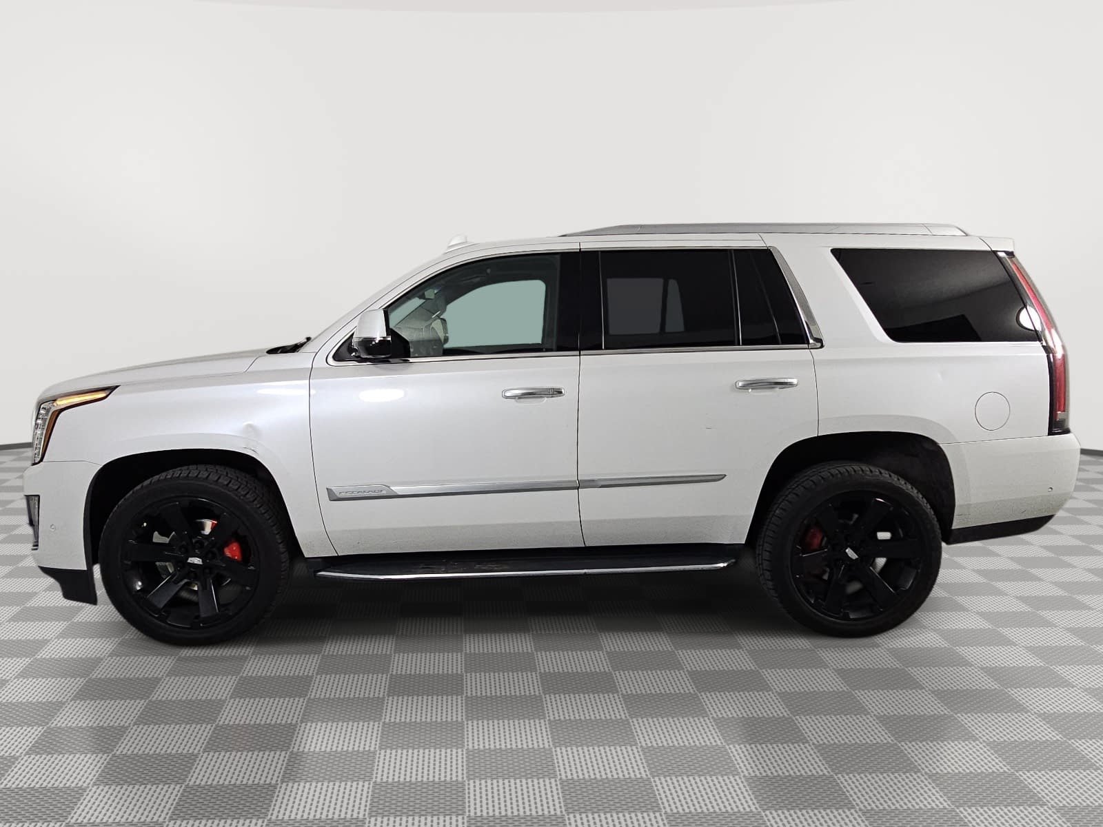 Used 2019 Cadillac Escalade Luxury AWD/4WD image 5