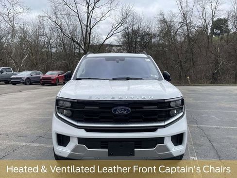 Used 2025 Ford Expedition Max Platinum AWD/4WD image 9